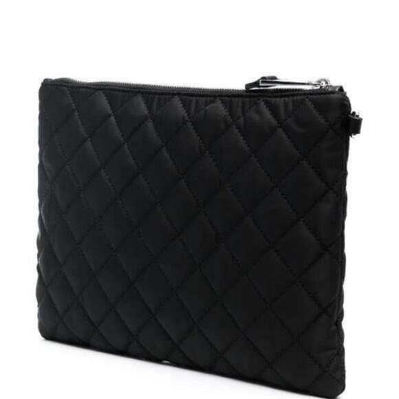 New 💯 Authentic Moschino quilted logo clutch bag - Picture 9 of 13
